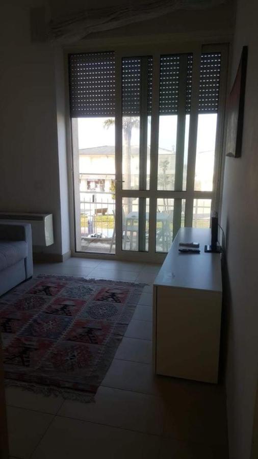 Monolocale Lungomare Viareggio Lägenhet Exteriör bild